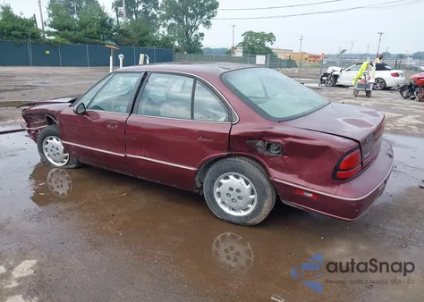 1998 Oldsmobile Eighty-Eight из США, поврежденный, VIN 1G3HN52K8W4828010